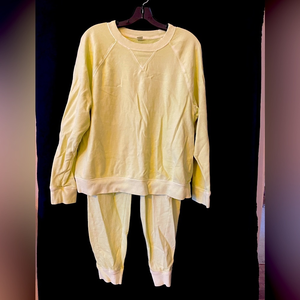 Old Nave Track Suit